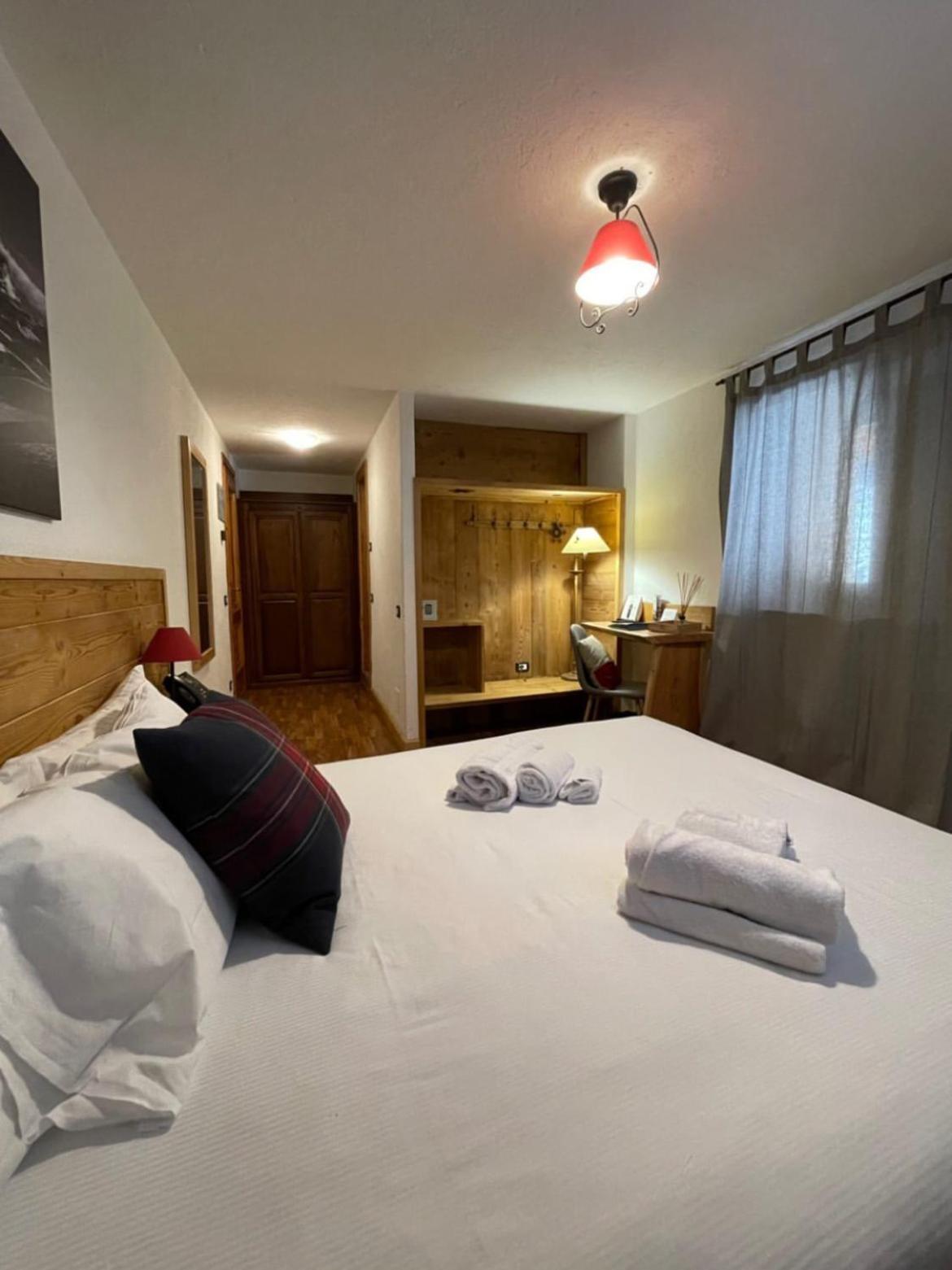 Hotel Coeur Du Village La Thuile Exteriér fotografie